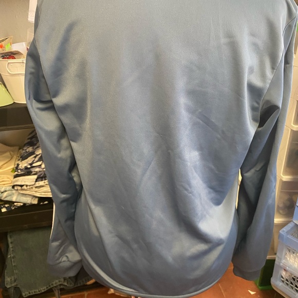 Adidas jacket size medium very pretty blue color - Picture 4 of 6
